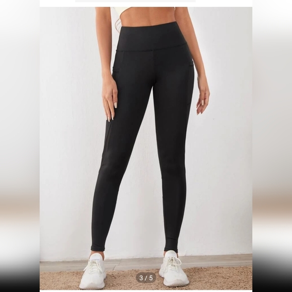 Shein workout leggings with mesh panels and pocket - Picture 4 of 6